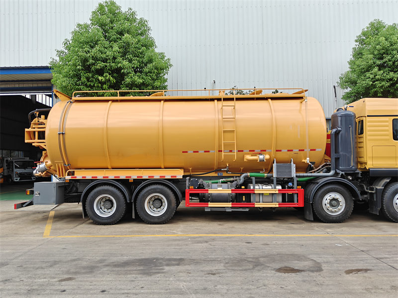 Howo 8x4 septic tanker truck