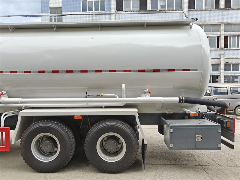 Howo 6x4 Solid Substances Vacuum Truck