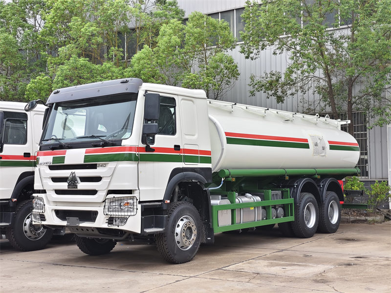 Howo heavy 6x4 fuel tank truck