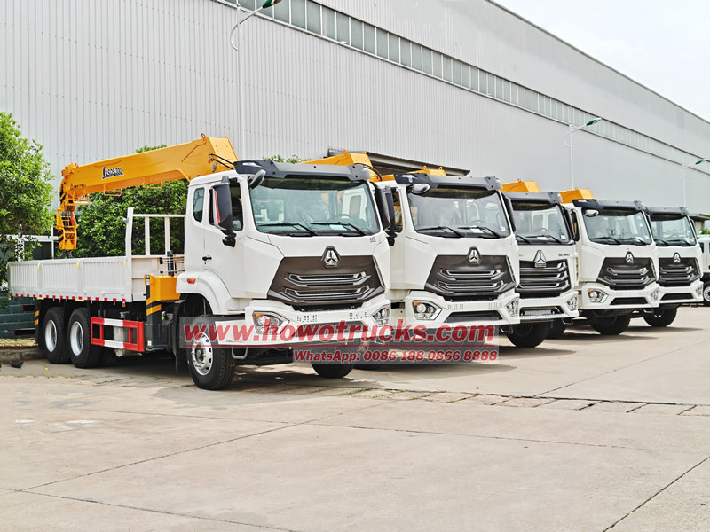 HOWO truck mounted crane for sale