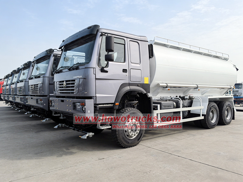 HOWO 6×6 water spraying trucks