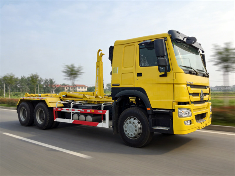 Howo garbage hook lift truck