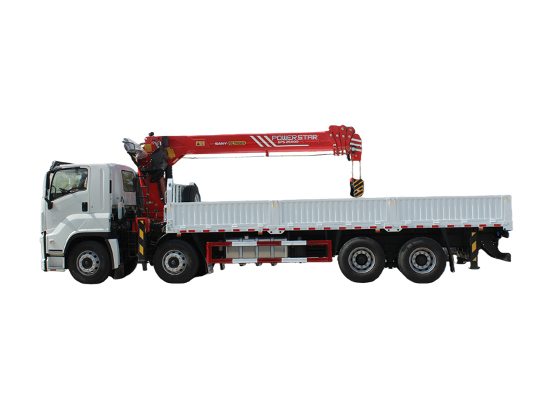 HOWO 8&times;4 telescopic boom crane truck