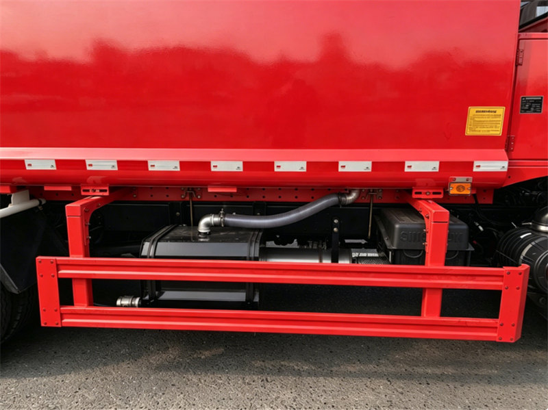 HOWO garbage compactor truck